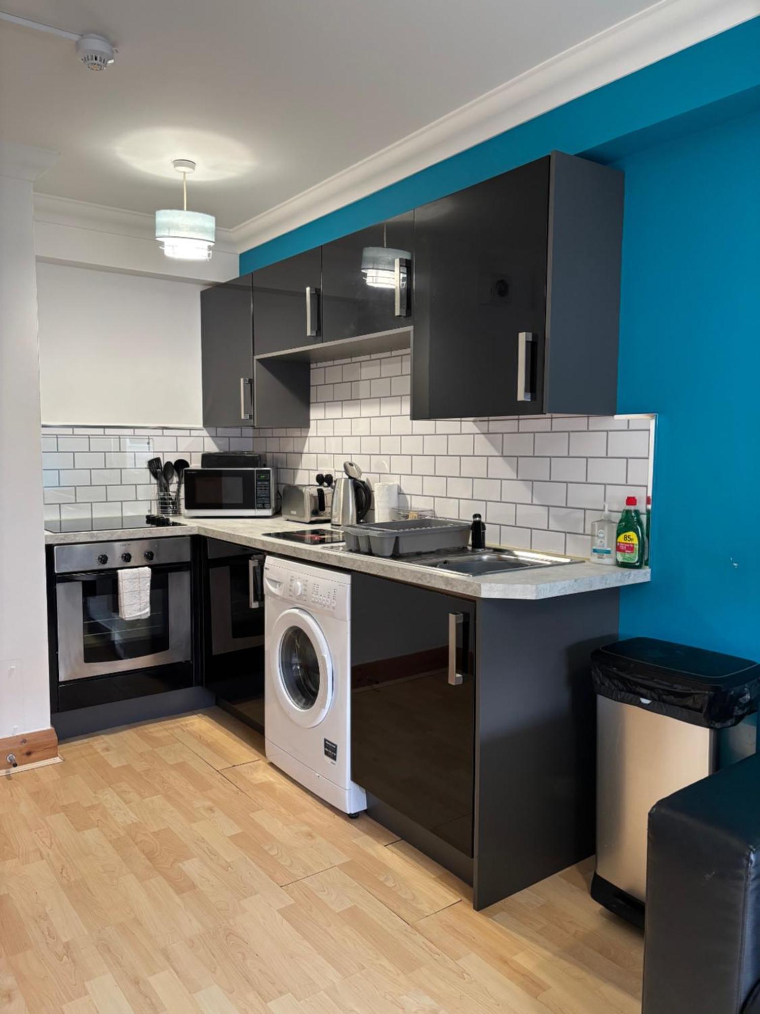 5a By River 1 Bed Apartment *